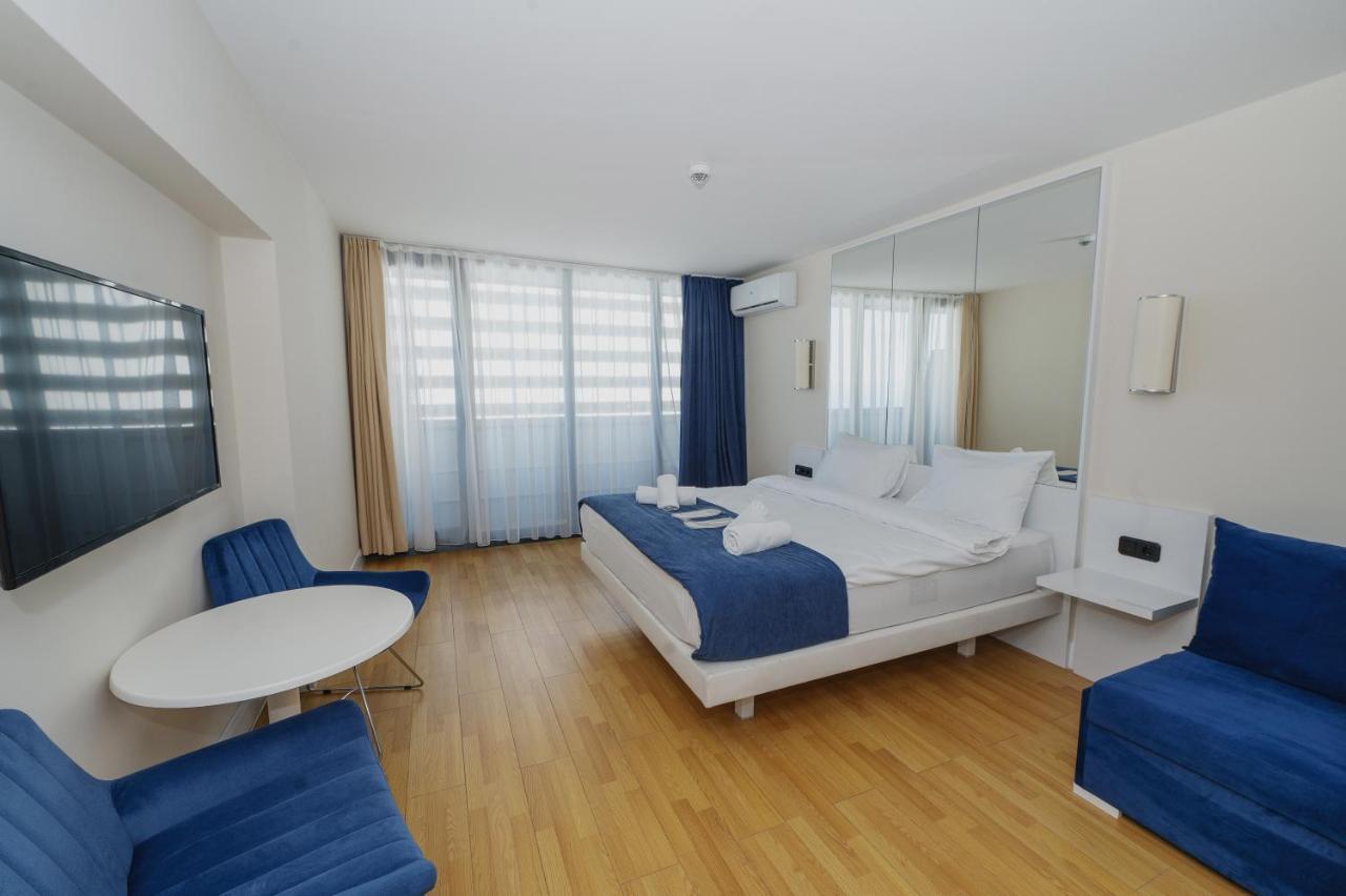 Blue Orbi City Hotel 巴统 外观 照片