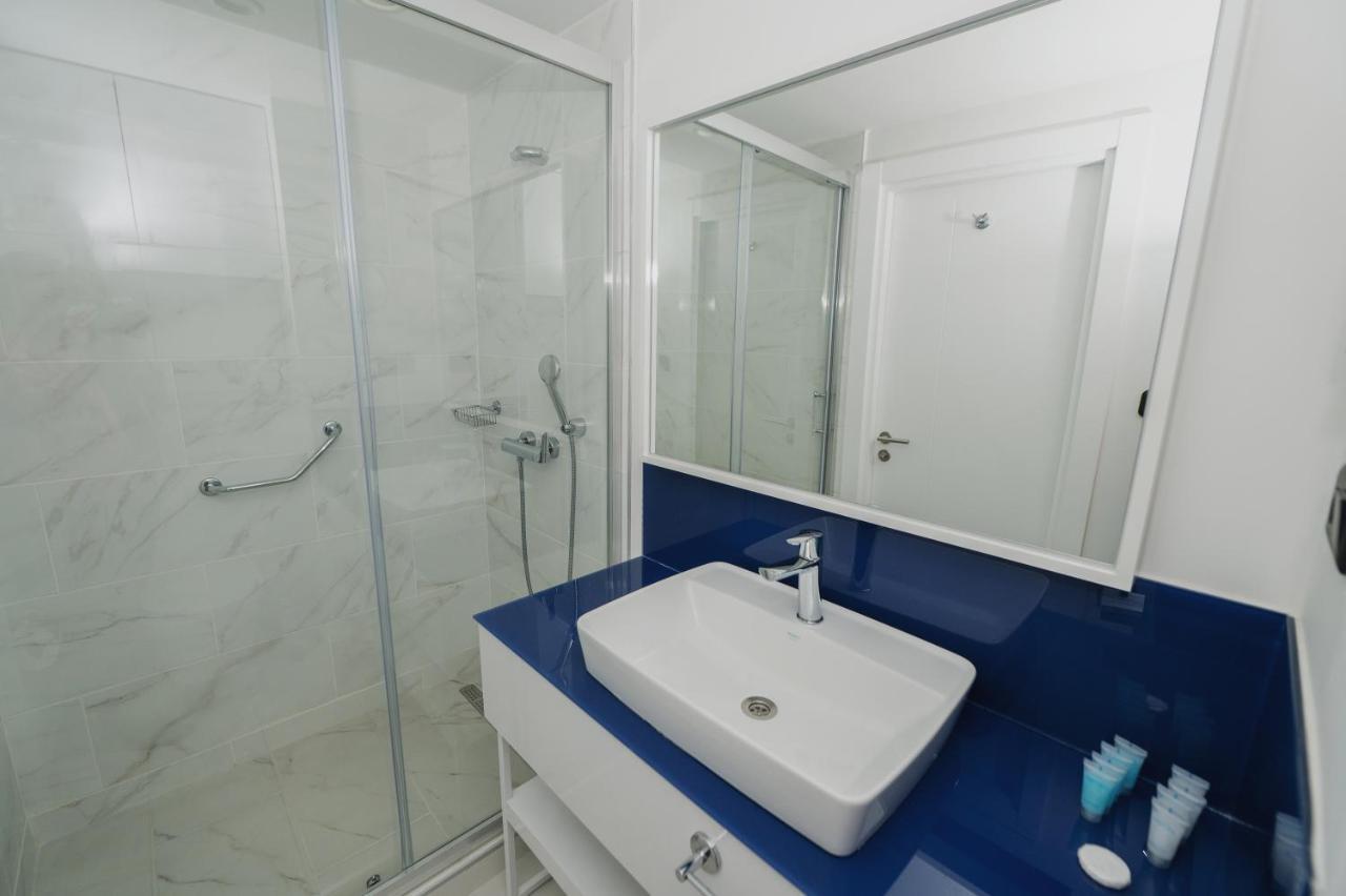 Blue Orbi City Hotel 巴统 外观 照片